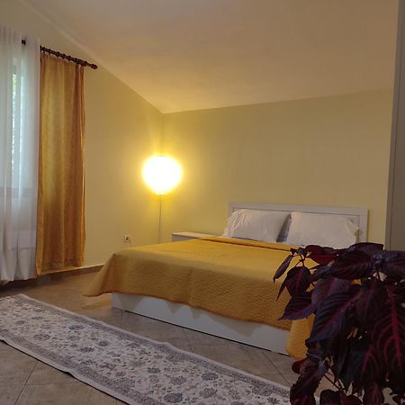 Rooms Xani Тирана Екстер'єр фото